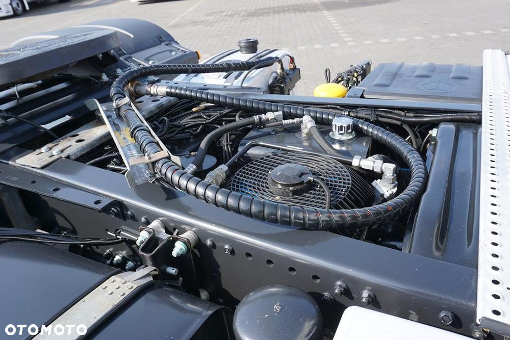 MAN TGS / 18.460 / EURO 6 / ACC / 4 X 4 / HYDRAULIKA - 37