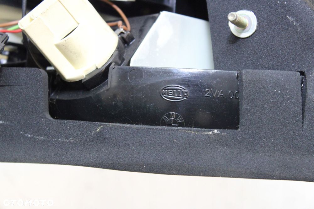 BMW E65 LIFT LAMPA PRAWY TYŁ PRAWA TYLNA LED HELLA - 8