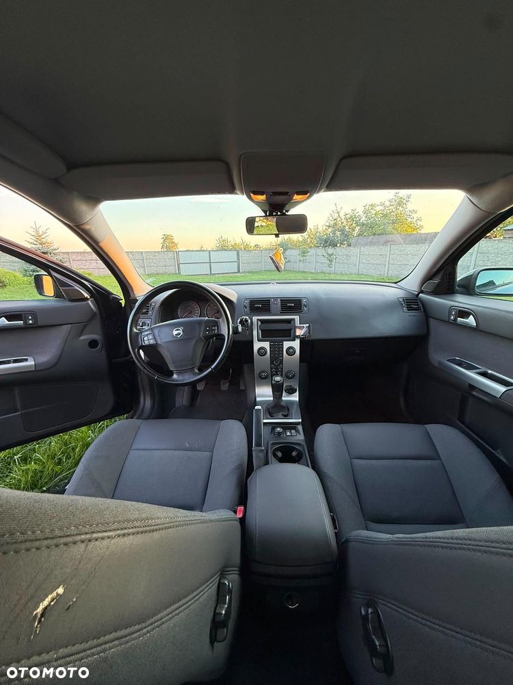 Volvo S40 2.4 - 10