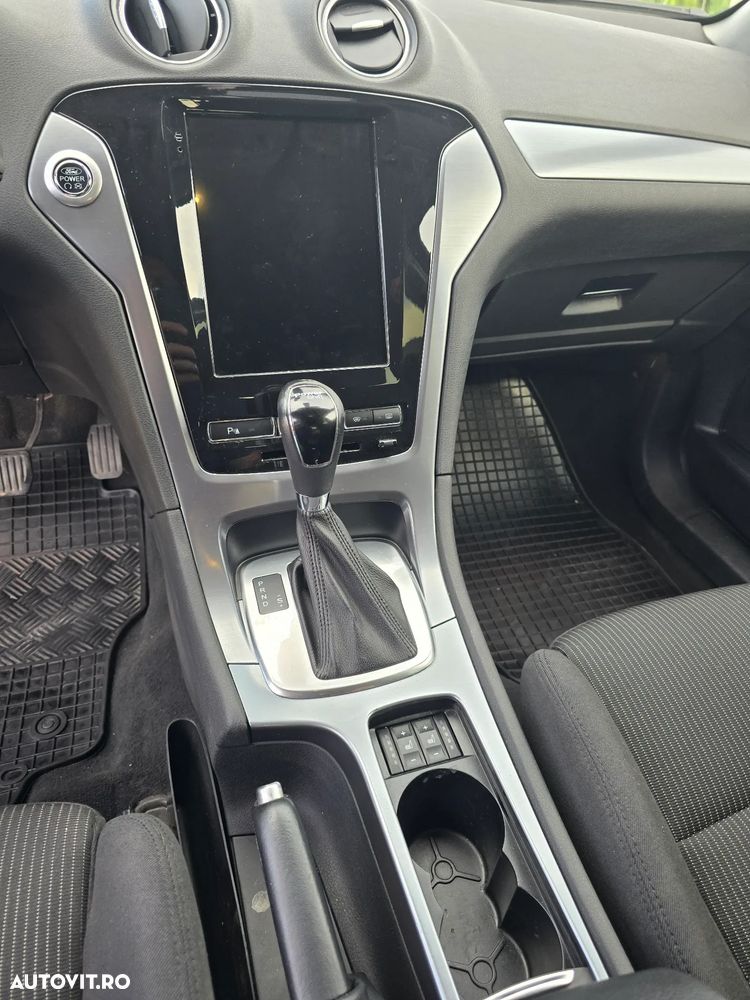 Ford Mondeo 2.0 TDCI PowerShift Business Class - 24