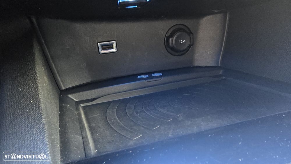 Peugeot 3008 1.5 BlueHDi GT Pack EAT8 - 36