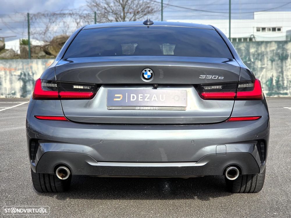 BMW 330 e Pack M Auto - 4