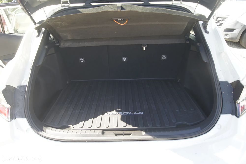 Toyota Corolla - 11