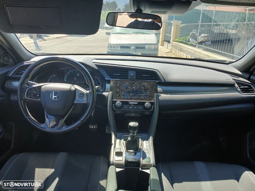 Honda Civic 1.0 i-VTEC Elegance Navi - 9