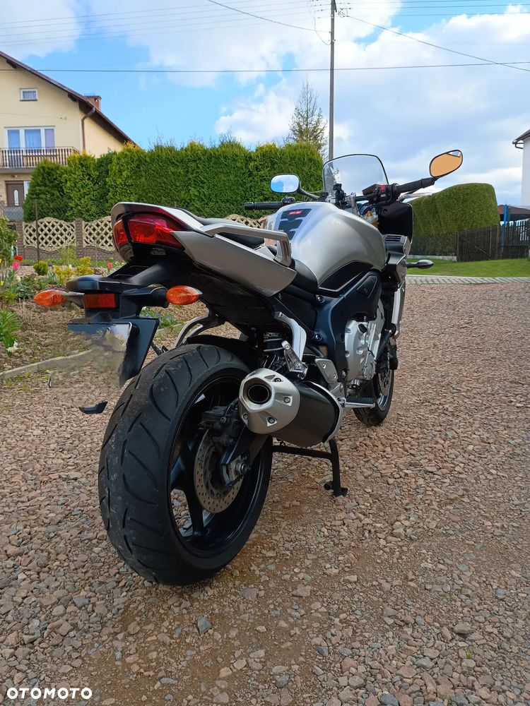 Yamaha FZ - 2