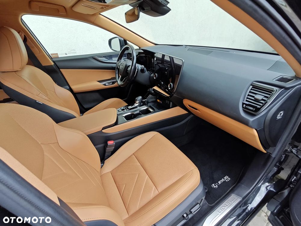 Lexus NX 450h+ Omotenashi AWD - 4