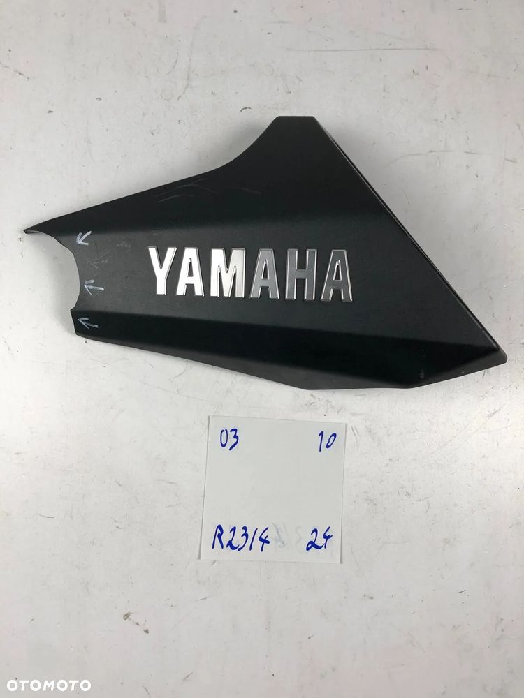 Yamaha MT-09 14-17 Prawy Wlot Powietrza Owiewka Osłona