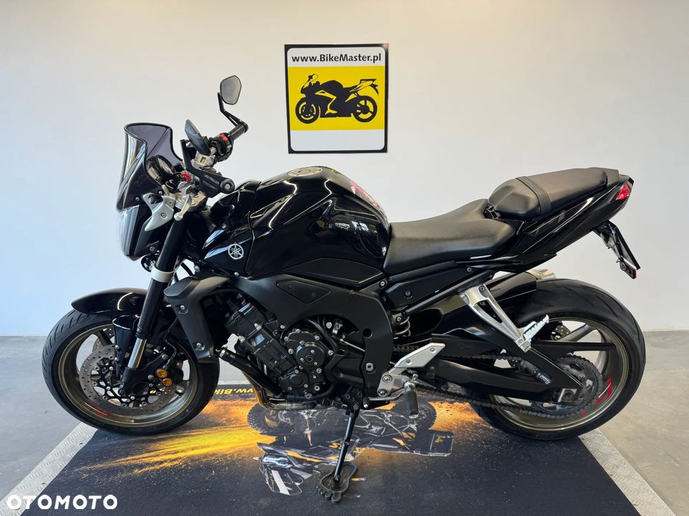 Yamaha FZ - 2