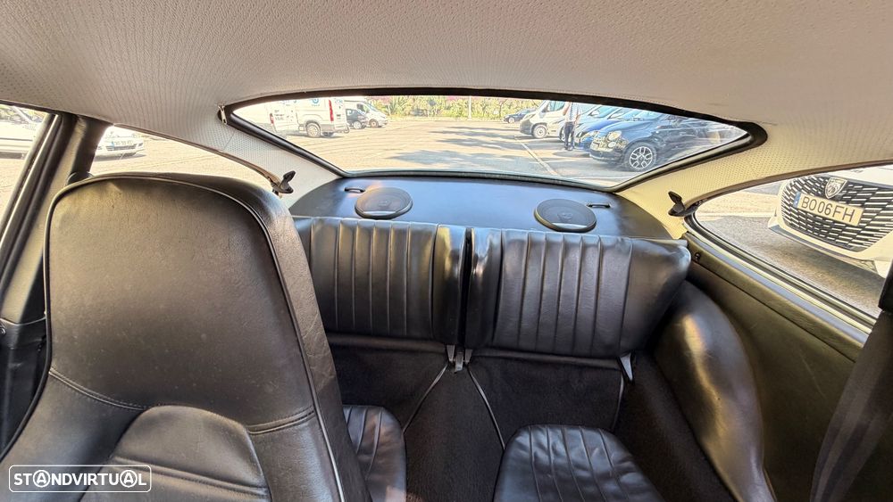 Porsche 911 Série F - 38