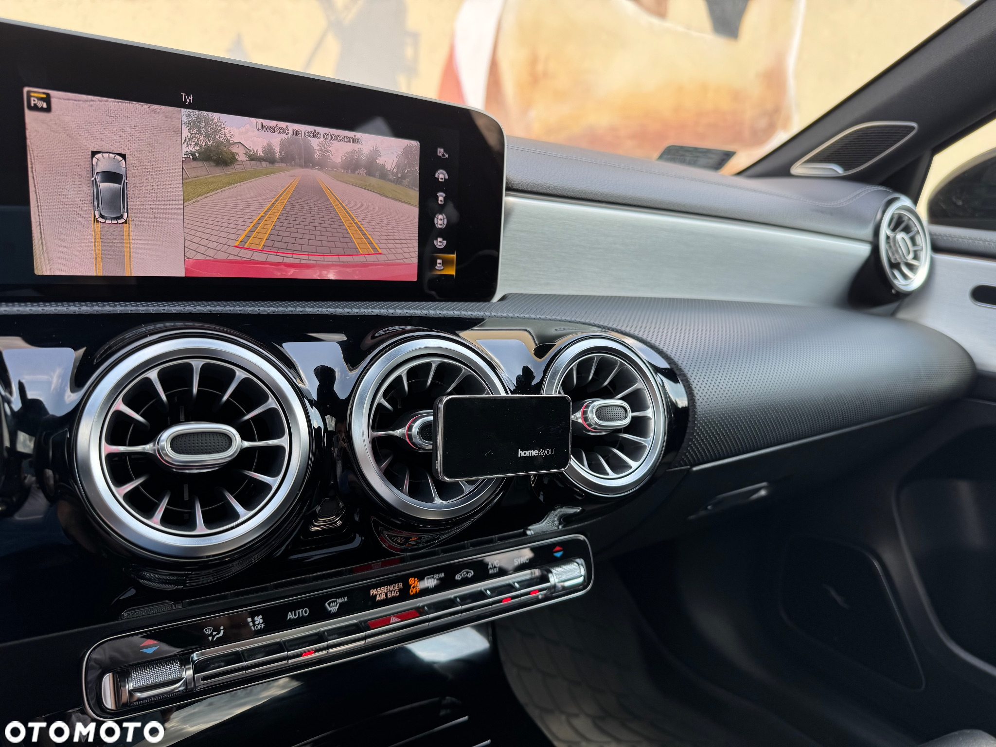 Mercedes-Benz Klasa A 200 AMG Line 7G-DCT - 33