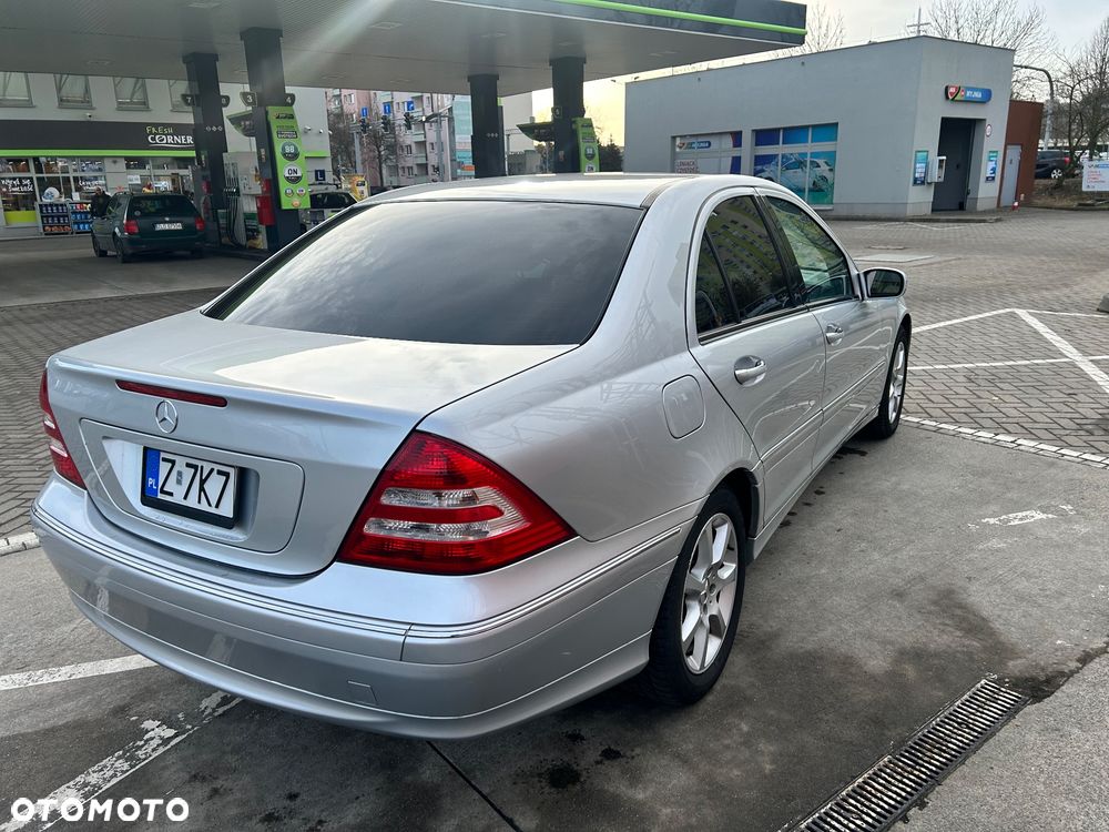 Mercedes-Benz Klasa C 280 4Matic Automatik Avantgarde - 15