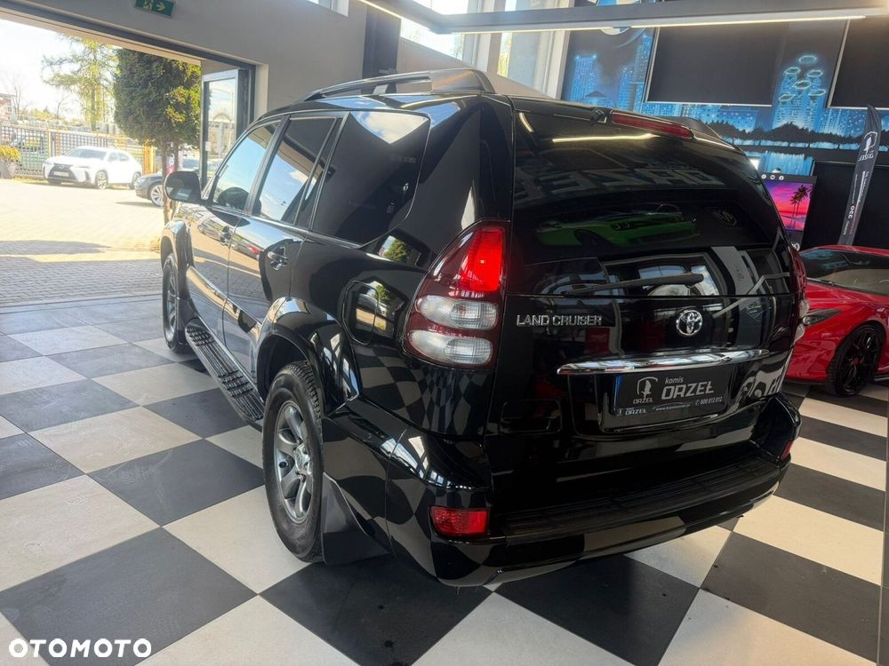 Toyota Land Cruiser - 6
