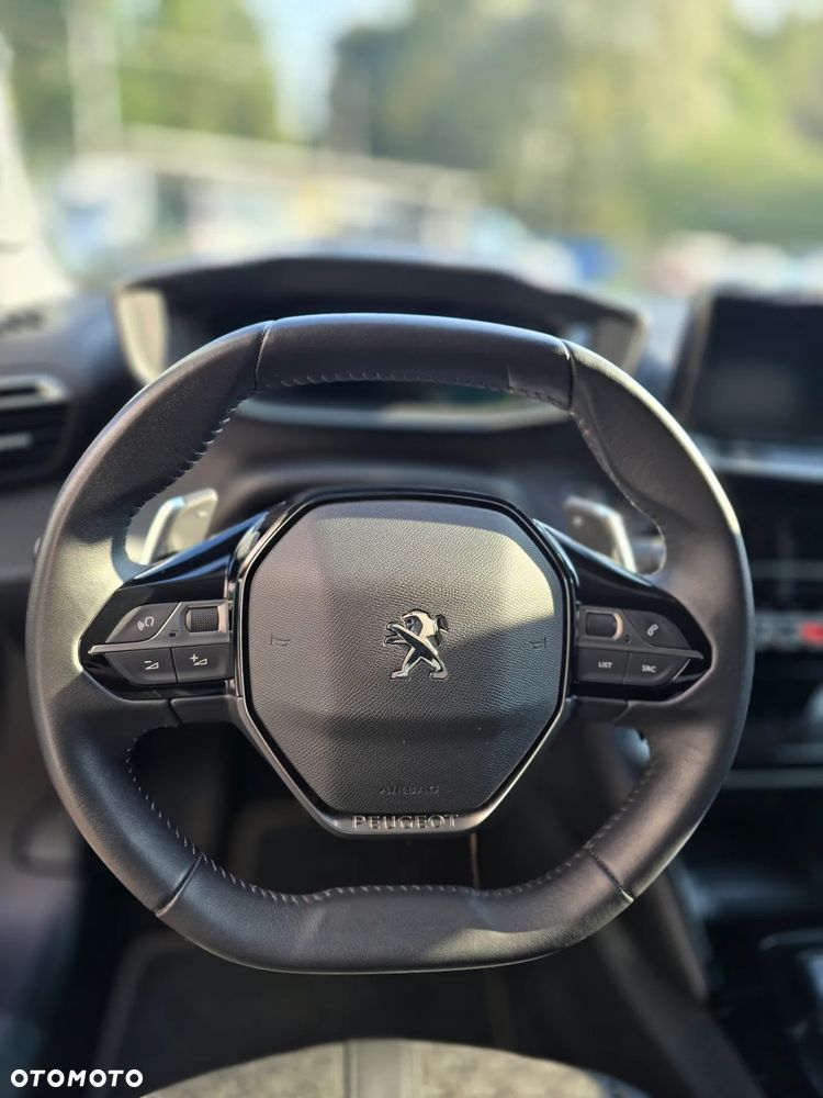 Peugeot 2008 1.2 PureTech Allure S&S EAT8 - 9