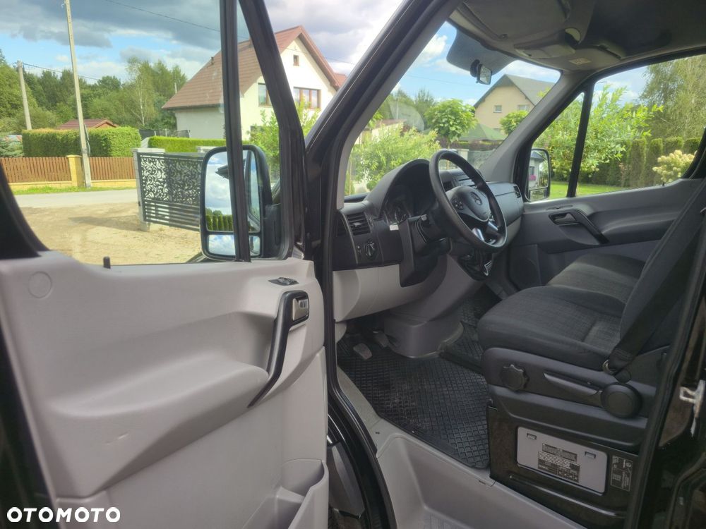 Mercedes-Benz Sprinter - 15