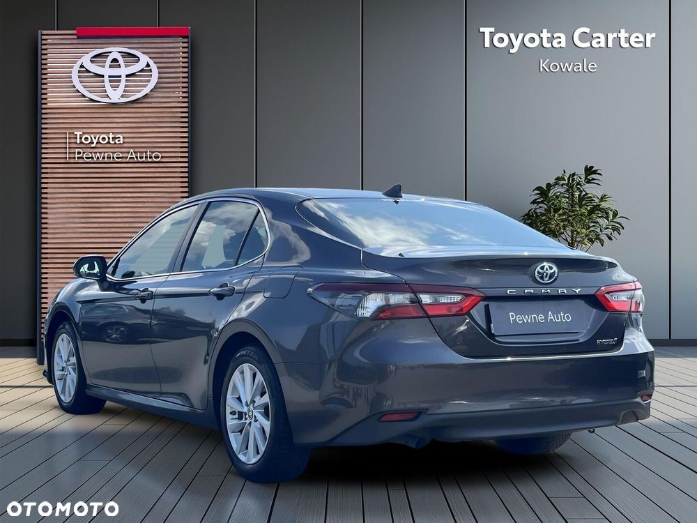 Toyota Camry 2.5 Hybrid Comfort CVT - 3
