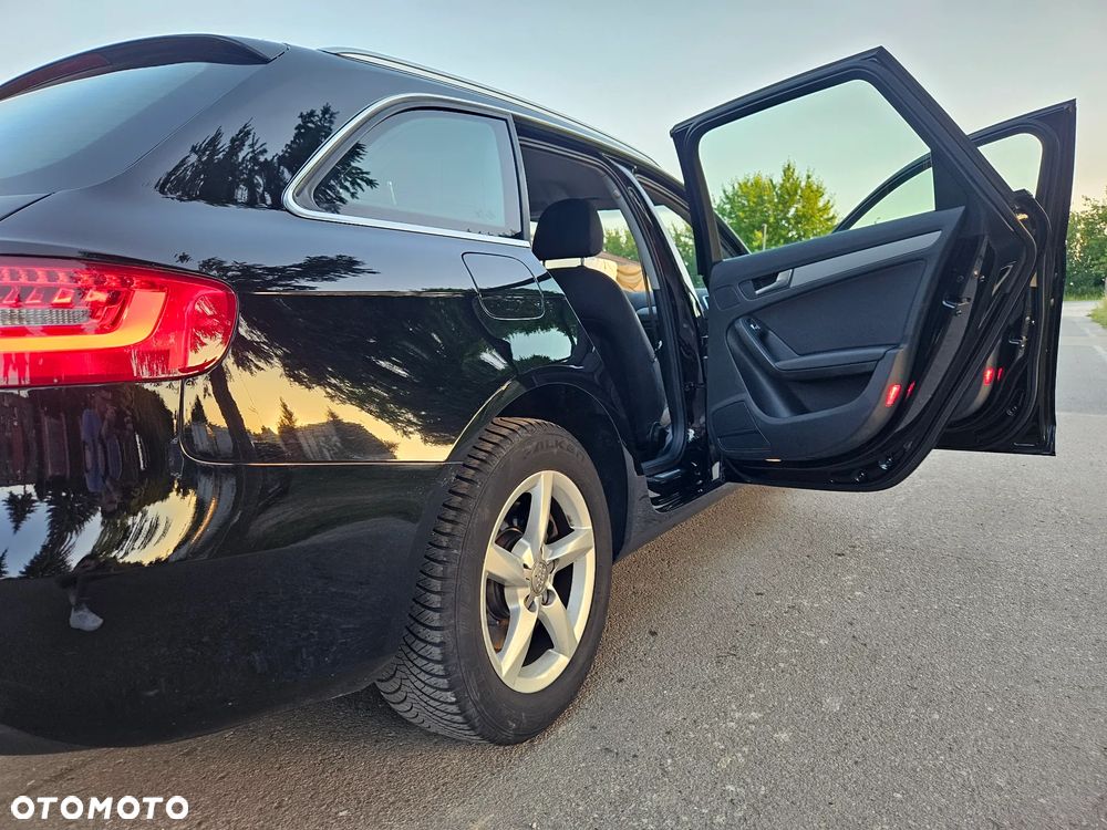 Audi A4 Avant 2.0 TDI DPF Ambiente - 24