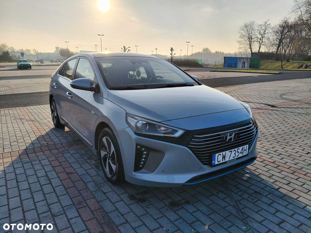 Hyundai IONIQ - 1