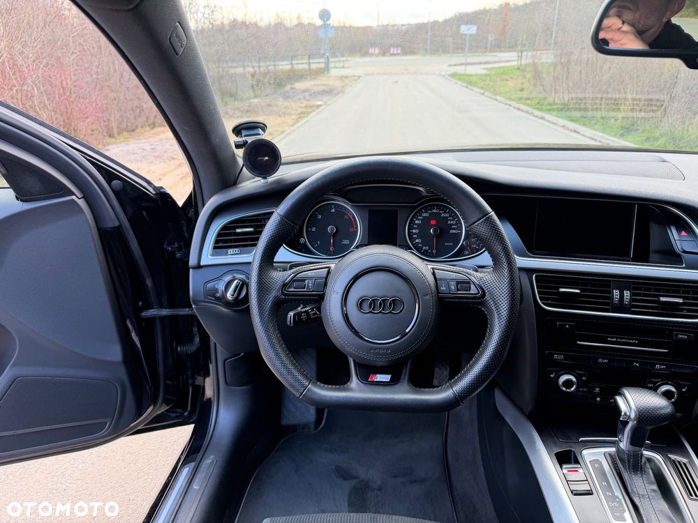 Audi A4 Avant 2.0 TDI DPF quattro S tronic S line Sportpaket - 13