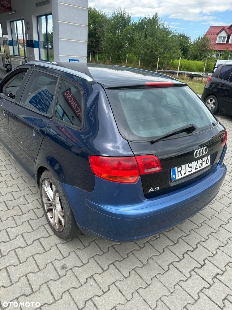 Audi A3 Sportback 2.0 TDI Attraction - 2