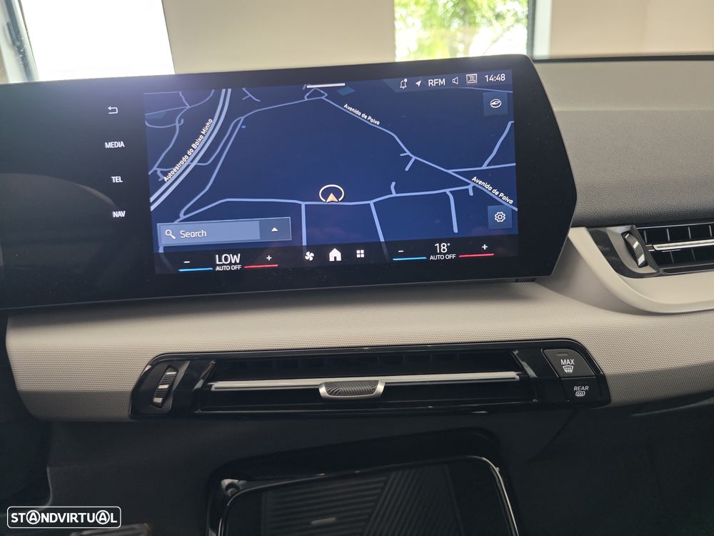 BMW iX2 eDrive20 - 27