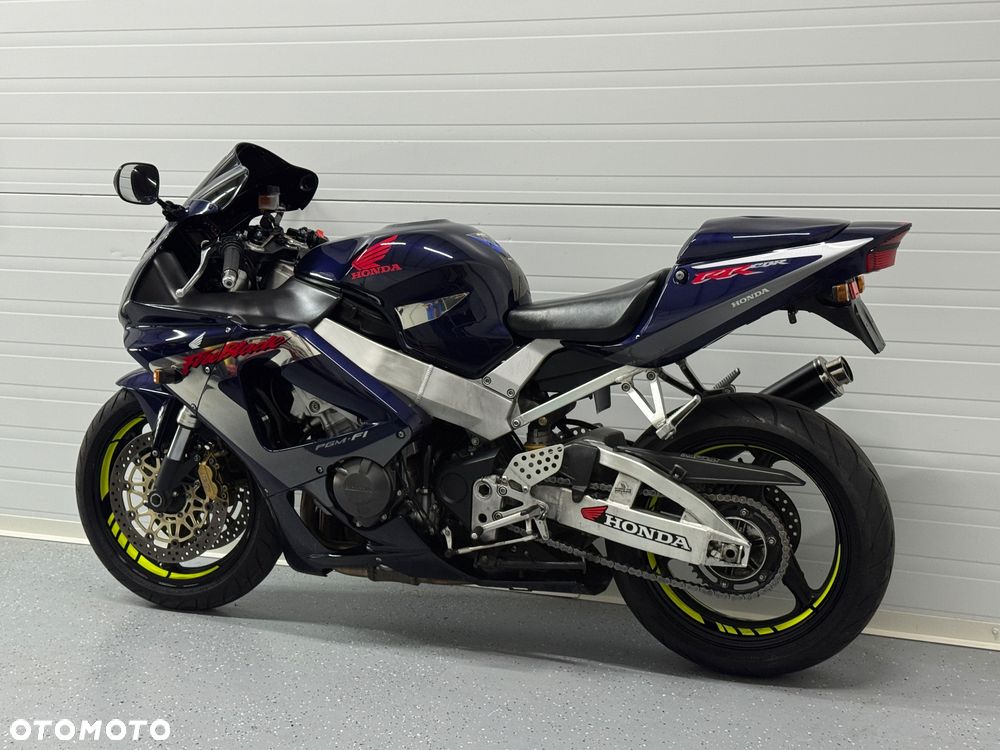 Honda CBR - 16