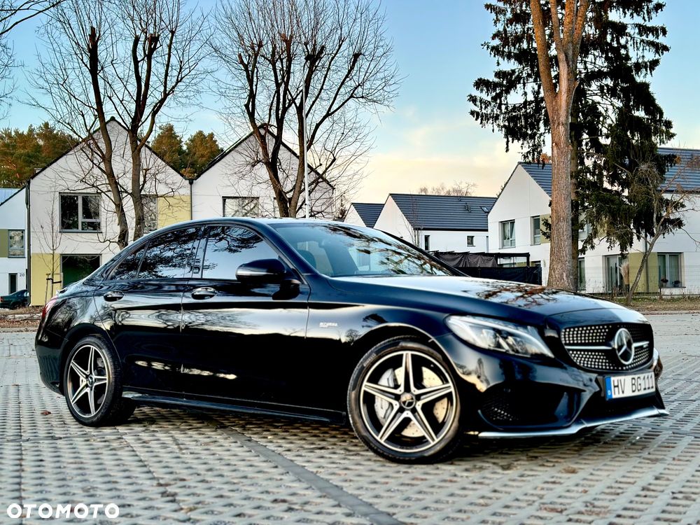 Mercedes-Benz Klasa C AMG 43 4Matic 9G-TRONIC - 36