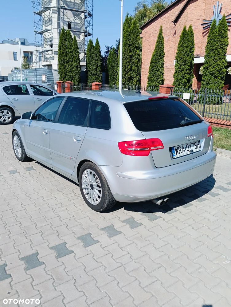 Audi A3 Sportback - 3