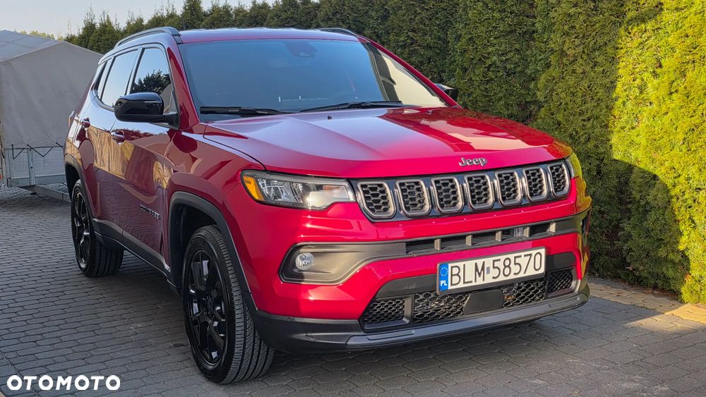 Jeep Compass - 36
