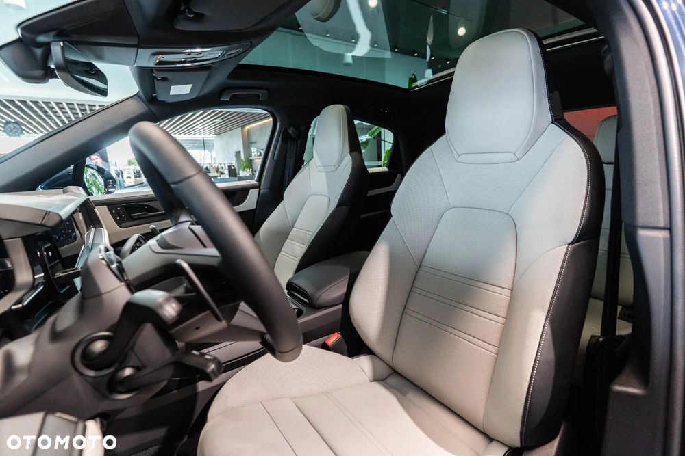 Porsche Cayenne S E-Hybrid PHEV Black Edition - 11