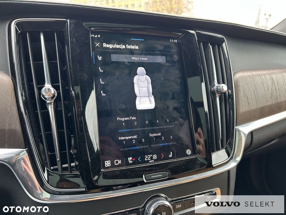Volvo V90 Cross Country - 20