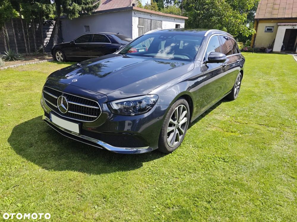 Mercedes-Benz Klasa E 220 d T 9G-TRONIC Avantgarde - 2
