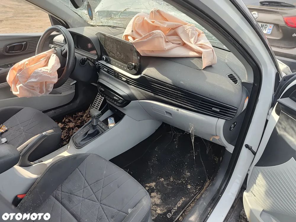 Hyundai Bayon 1.0 T-GDI 48V-Hybrid DCT Trend - 12