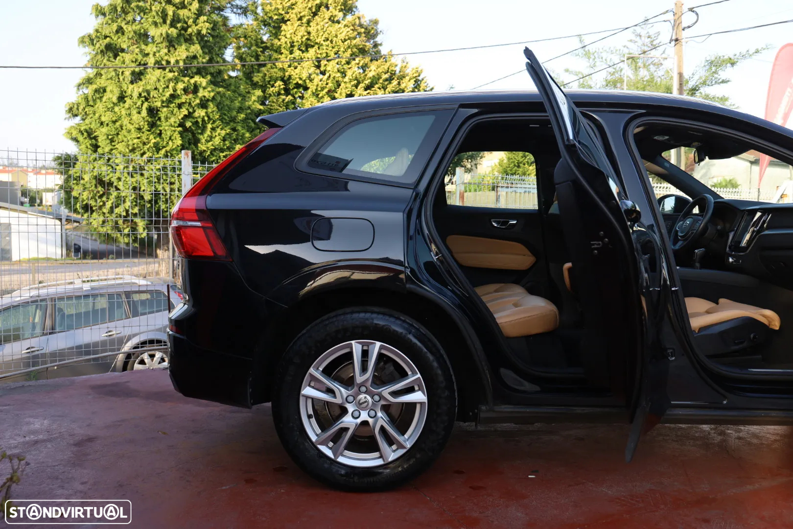 Volvo XC 60 2.0 D3 Momentum Plus - 21