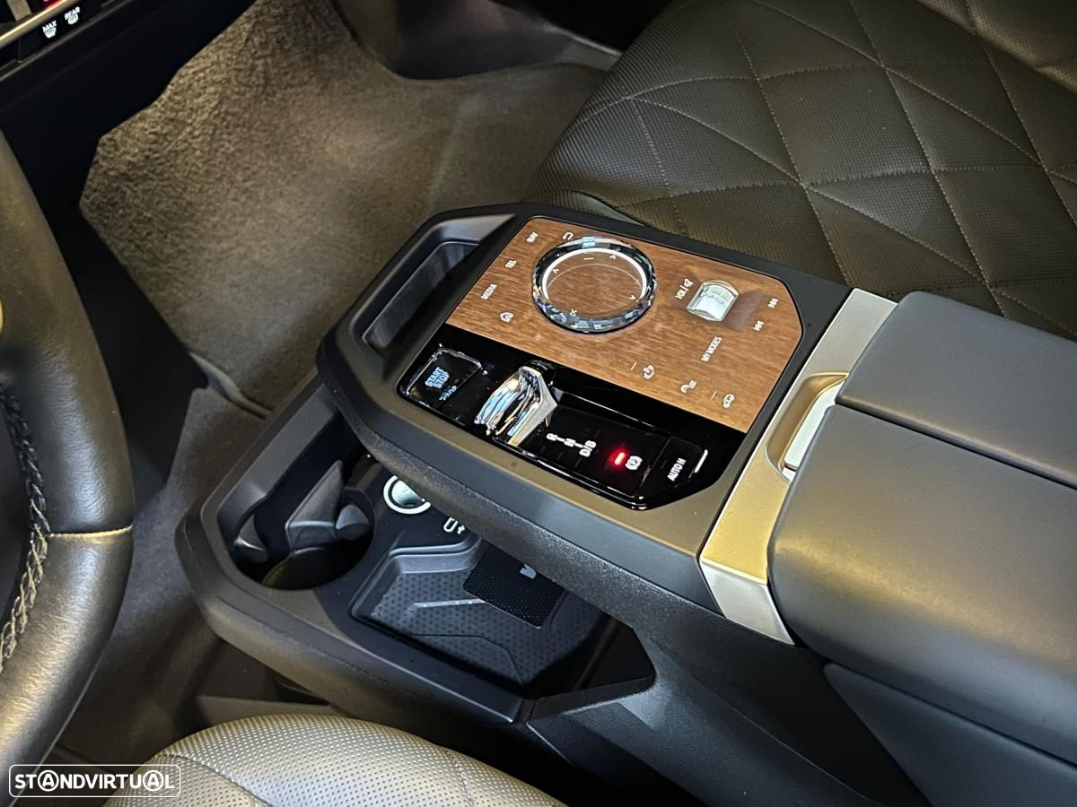 BMW iX M60 - 36