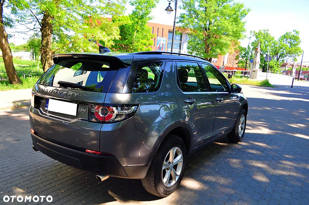 Land Rover Discovery Sport D150 R-Dynamic - 3