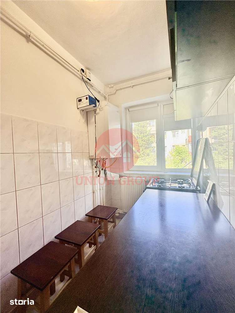 Apartament 3 Camere Decomandat de Închiriat Zona Ciresica — fotografia 3
