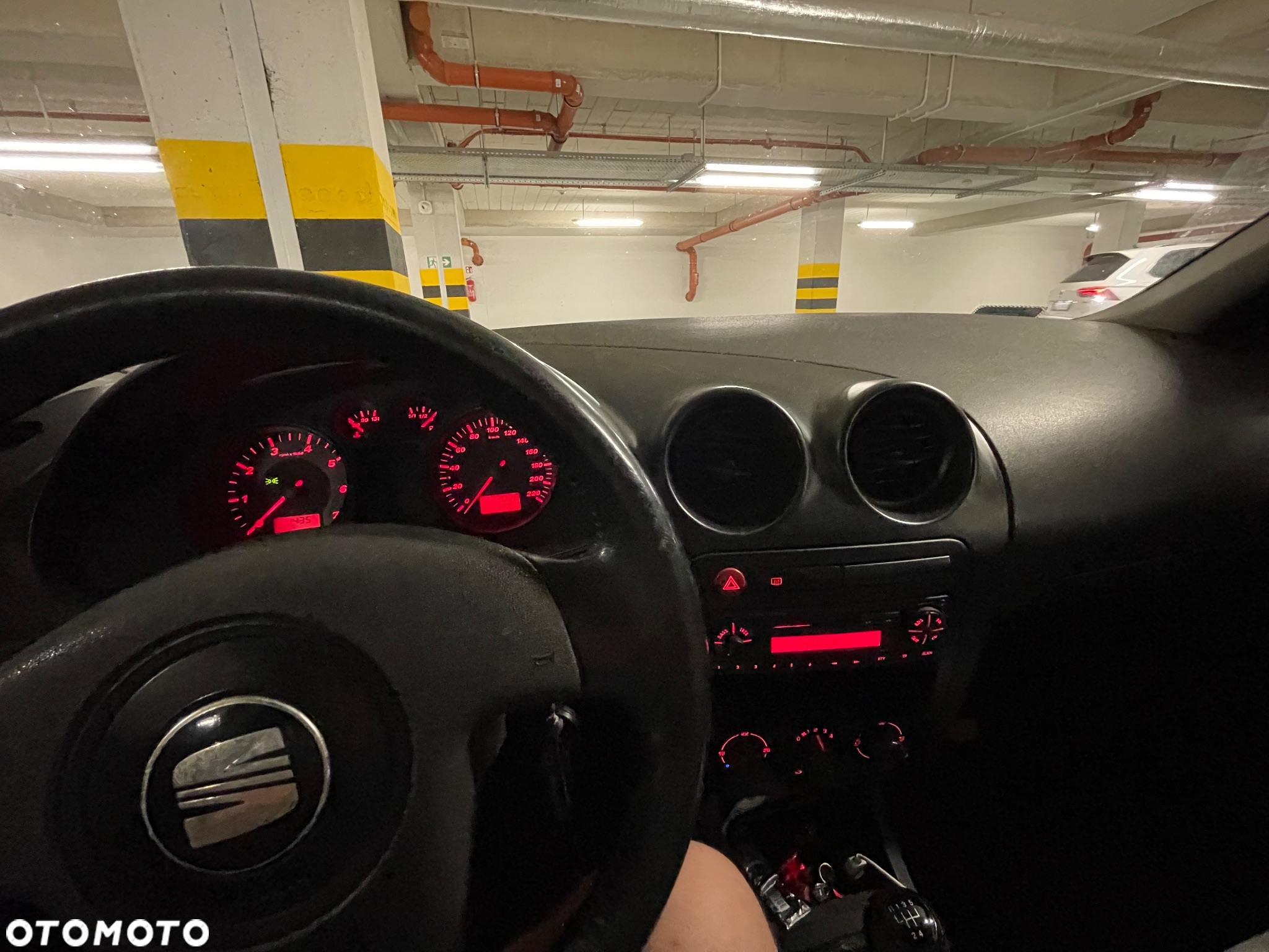 Seat Ibiza 1.4 16V Signo - 4