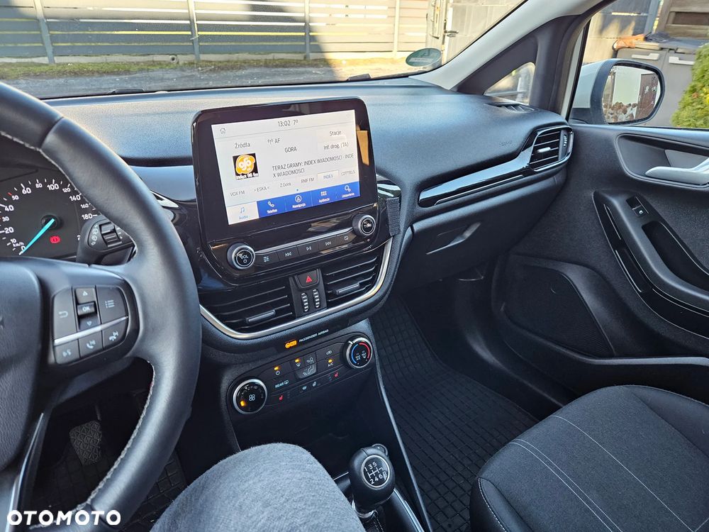 Ford Fiesta 1.0 EcoBoost S&S COOL&CONNECT - 17