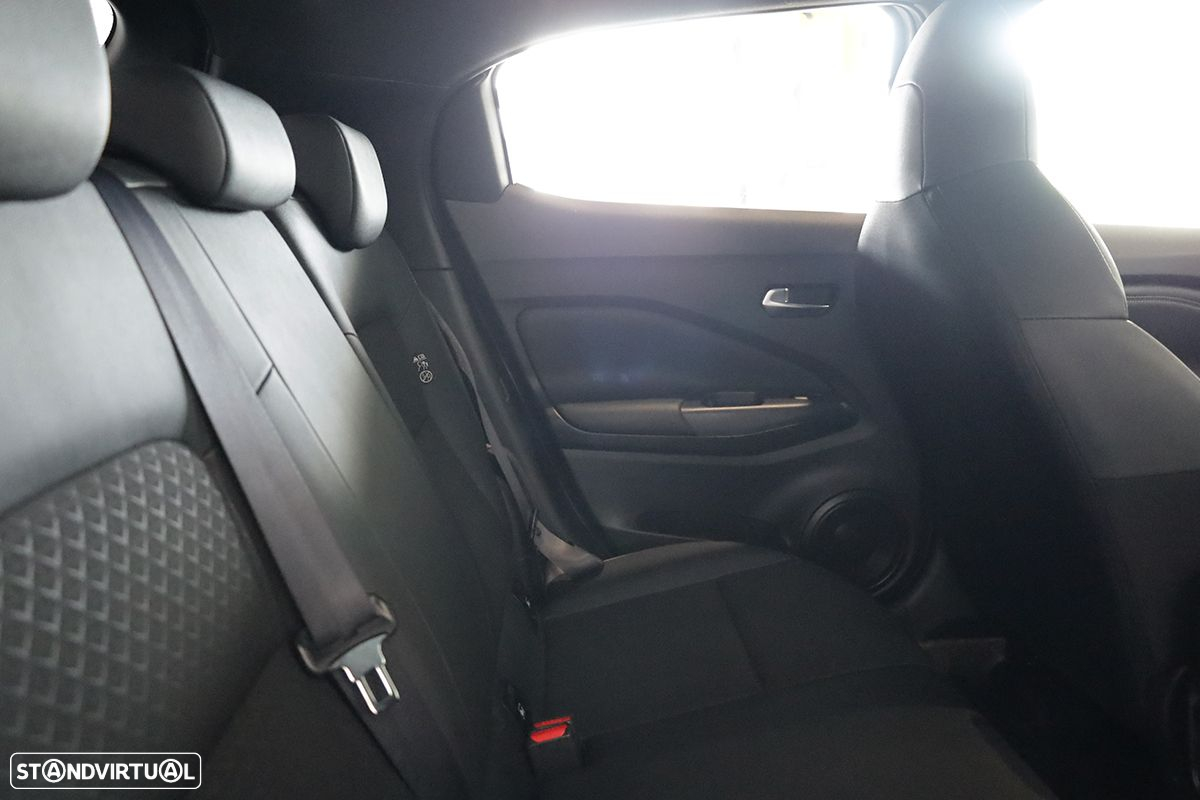 Nissan Juke 1.0 DIG-T N-Design Black - 19