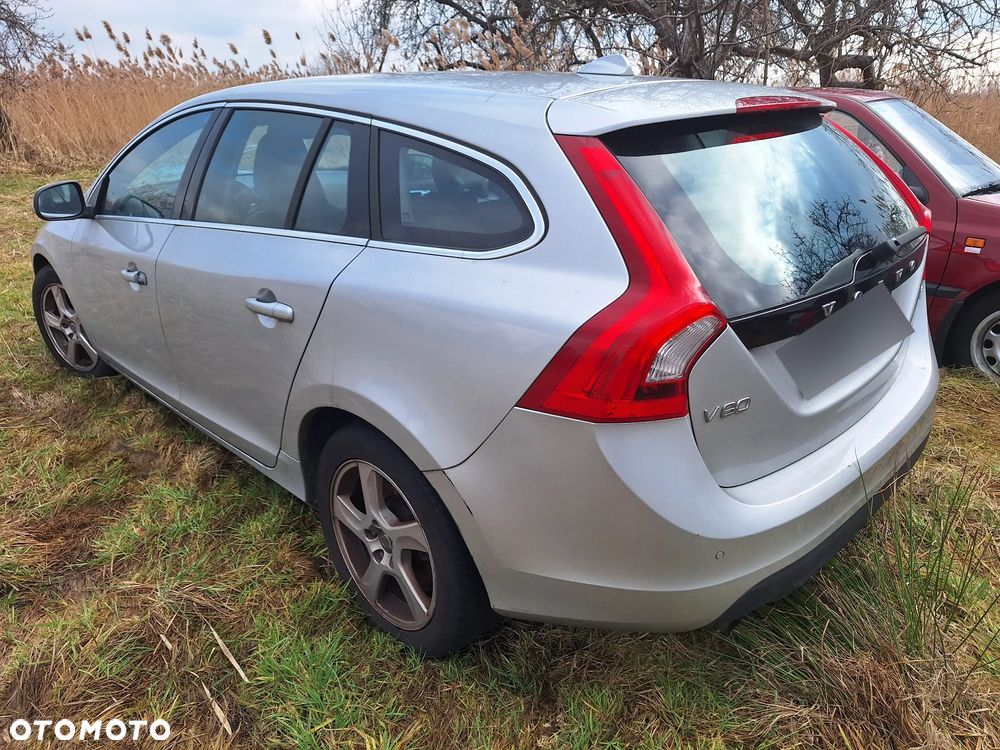 Volvo V60 D3 Summum - 3