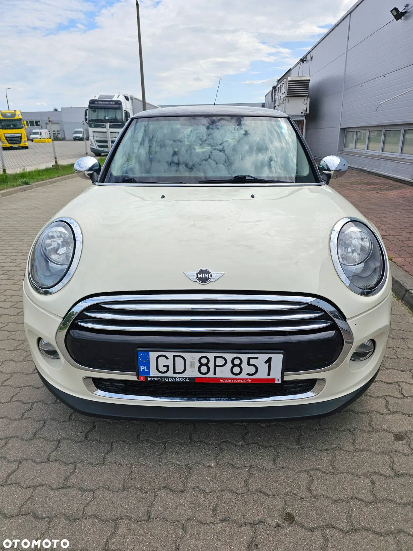 MINI Cooper Standard - 2