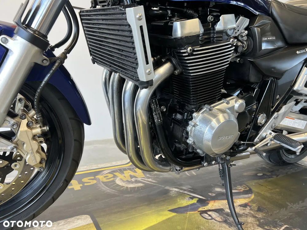 Suzuki GSX - 8