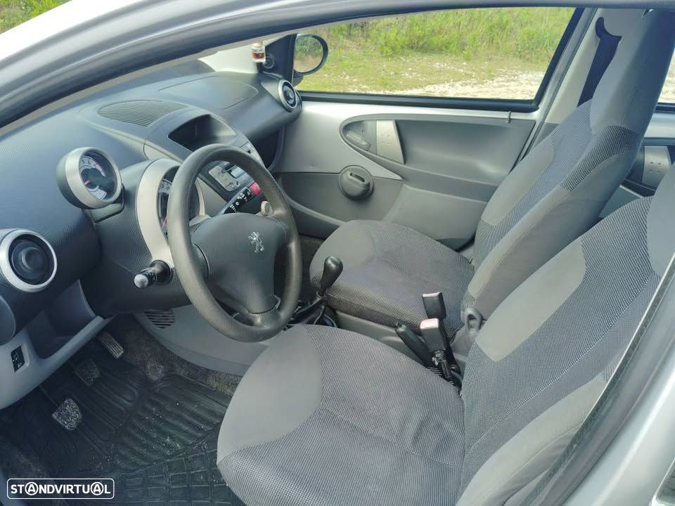 Peugeot 107 1.0 Urban - 7