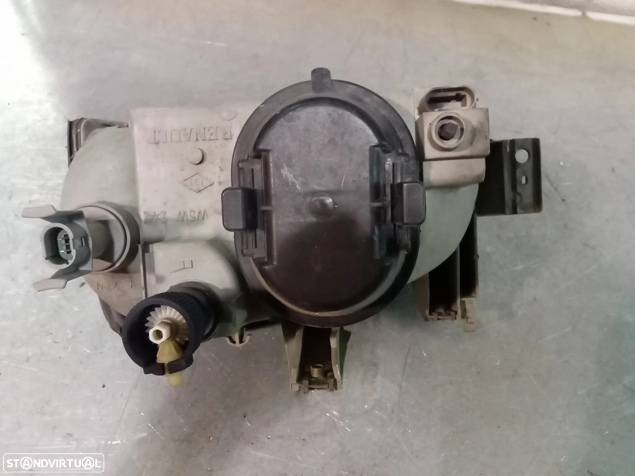ÓTICA / FAROL -RENAULT CLIO - DIREITO - 2