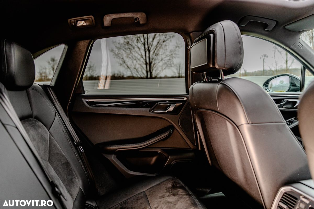 Porsche Macan - 15