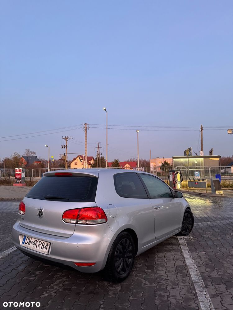 Volkswagen Golf 1.6 Comfortline - 5