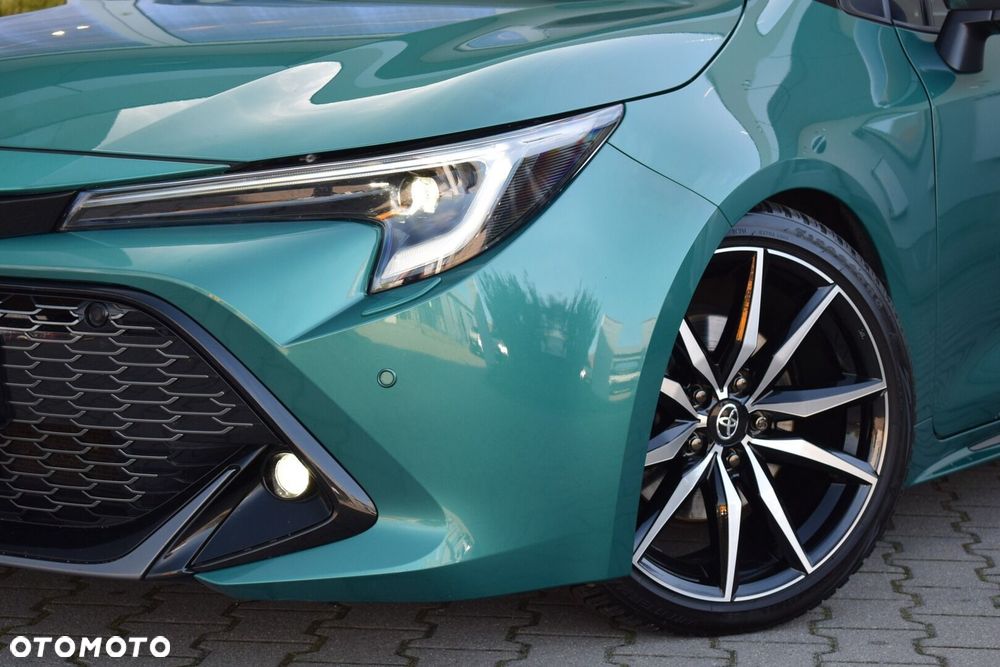 Toyota Corolla 2.0 Hybrid GR Sport Dynamic - 17