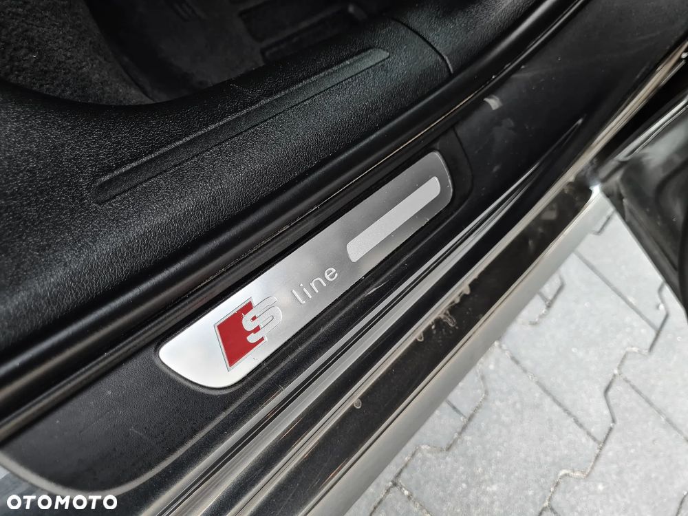 Audi A4 Avant 2.0 TDI DPF quattro S tronic S line Sportpaket - 36