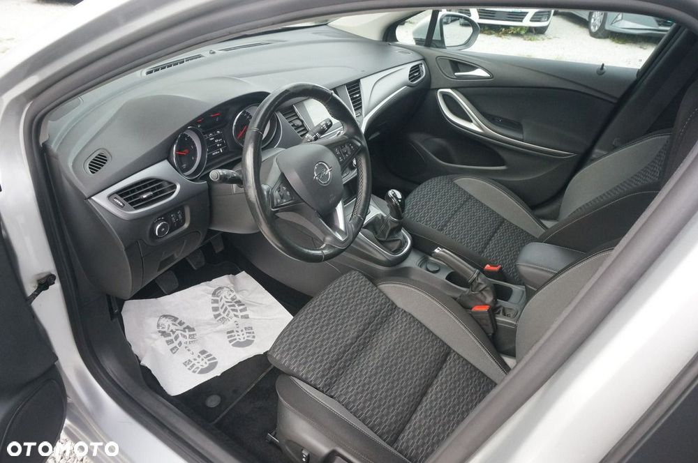 Opel Astra - 19
