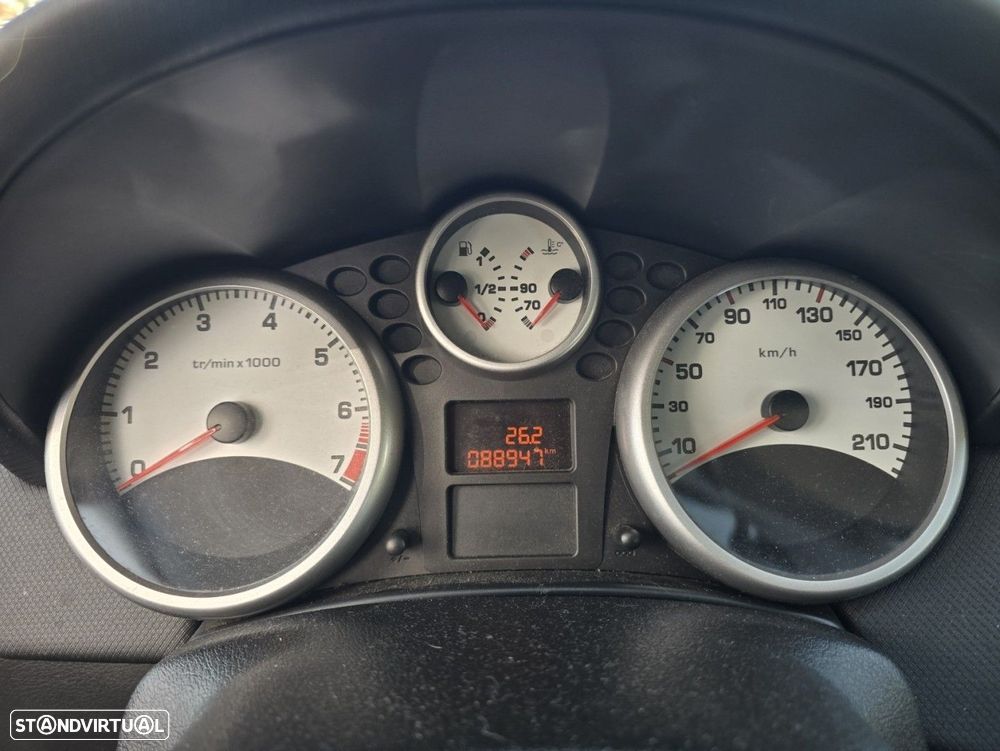 Peugeot 207 1.4 16V Trendy - 22